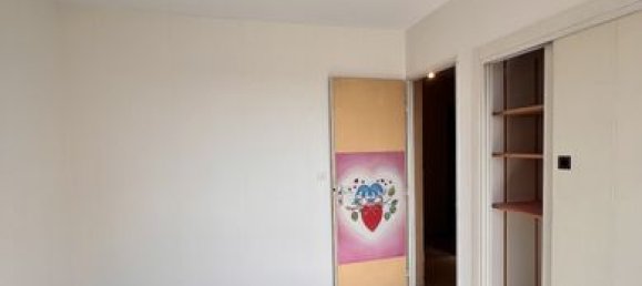 4 bedrooms Apartment in Villeurbanne, France No. 289293 8