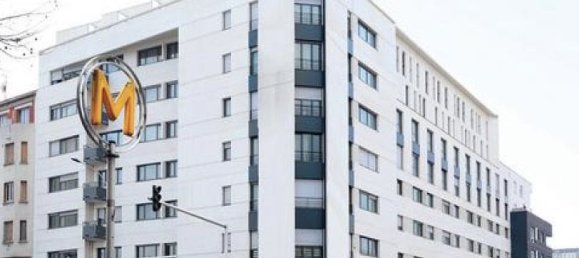 Studio in Villejuif, France No. 330393 3