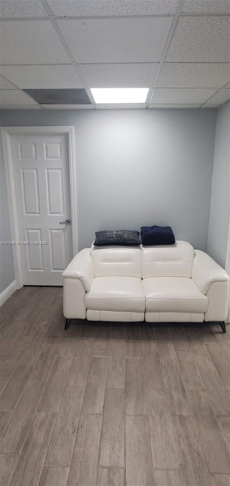 oficina en alquiler en Miami, Miami-Dade, Florida, USA № 613371