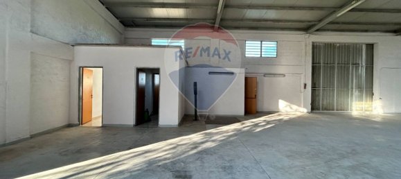 300m² Warehouse in Pachino, Italy No. 53326 8