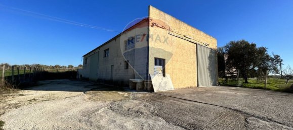 300m² Warehouse in Pachino, Italy No. 53326 3