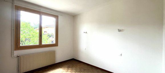 Casa de 3 dormitorios en Saint-Loubes, France No. 306714 6