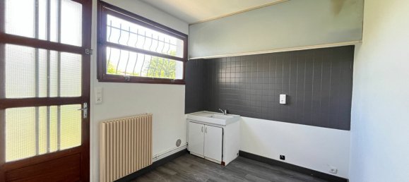 Casa de 3 dormitorios en Saint-Loubes, France No. 306714 7