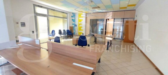 3 rooms Office in Quinto di Treviso, Italy No. 374591 11