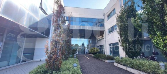 3 rooms Office in Quinto di Treviso, Italy No. 374591 2