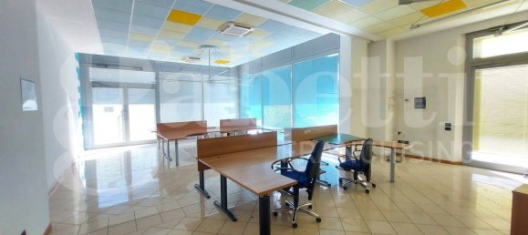 3 rooms Office in Quinto di Treviso, Italy No. 374591 14