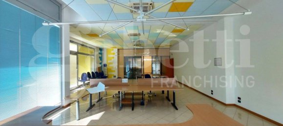 3 rooms Office in Quinto di Treviso, Italy No. 374591 10