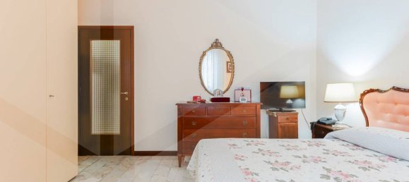 4غرفة شقة في San Donato Milanese, Italy رقم 22815 32