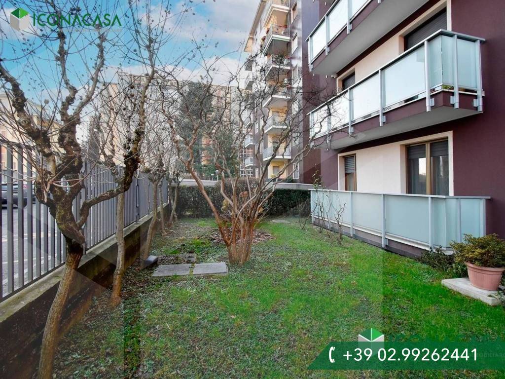 4غرفة شقة في San Donato Milanese, Italy رقم 22815