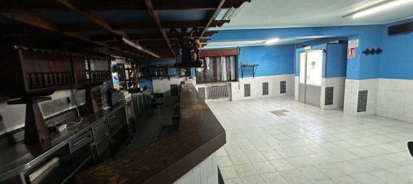 3 Schlafzimmer Haus in Oviedo, Spain, Nr. 28831 40