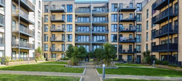 1 bedroom Apartment in London, United Kingdom No. 6390 11