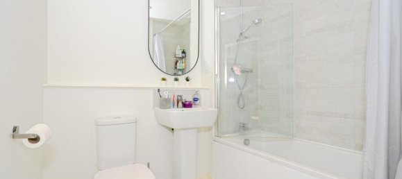 1 bedroom Apartment in London, United Kingdom No. 6390 7