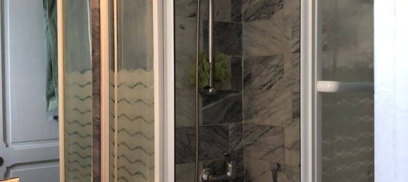 1 bedroom Apartment in Paris, France No. 333883 9