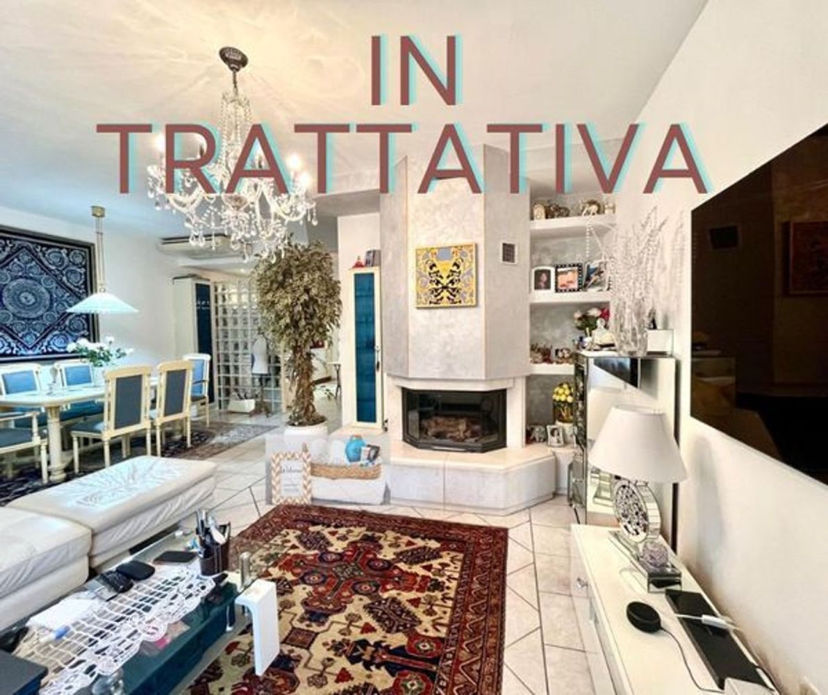 5 chambres Maison à Montichiari, Italy No. 375744