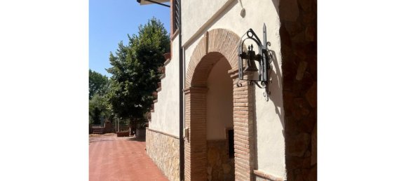 6 rooms Villa in Caiazzo, Italy No. 266905 4