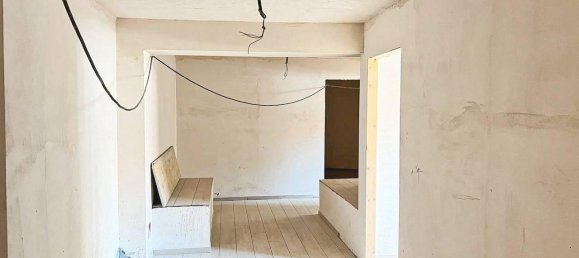 Квартира с 4 комнатами в Споторно, Италия № 149953 10