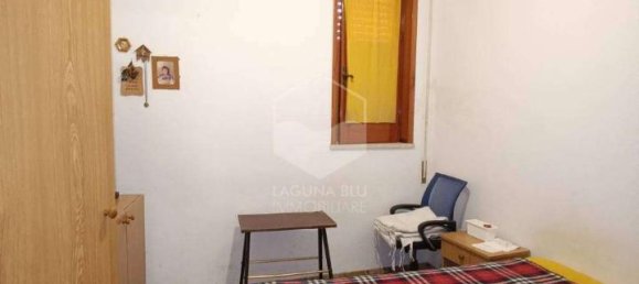4 rooms House in Petrosino, Italy No. 123135 14