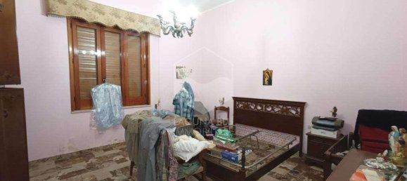 4 rooms House in Petrosino, Italy No. 123135 15
