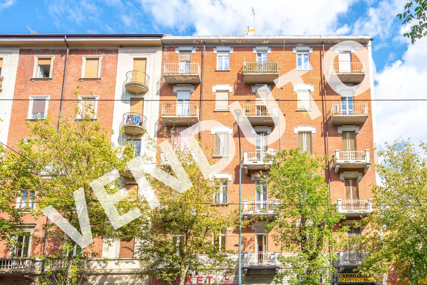 2 bedrooms Apartment in Turin, Italy No. 379362