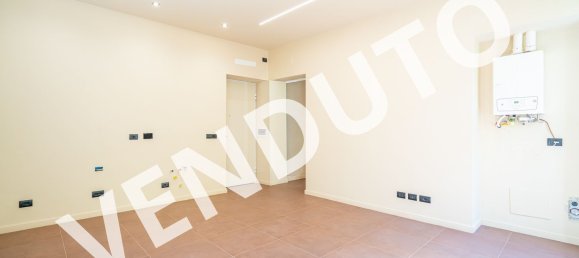 2 bedrooms Apartment in Turin, Italy No. 379362 16