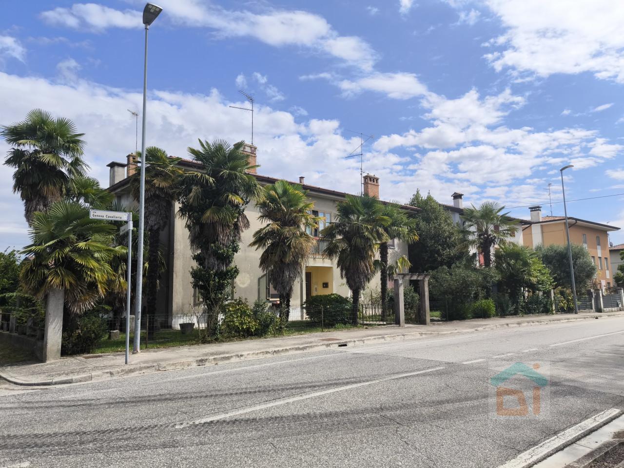 3غرفة شقة في Udine, Italy رقم 4755