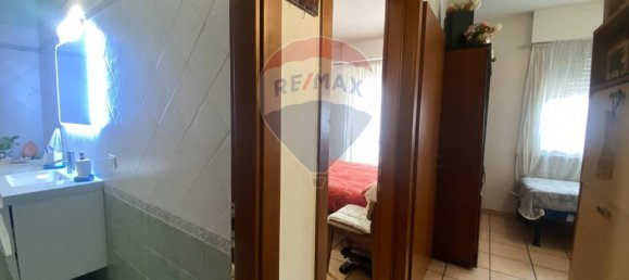 3 rooms Apartment in Recanati, Italy No. 2286 11
