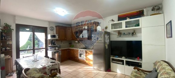 3 rooms Apartment in Recanati, Italy No. 2286 5