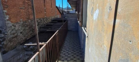 Дом с 5 комнатами в Оменья, Италия № 150968 12