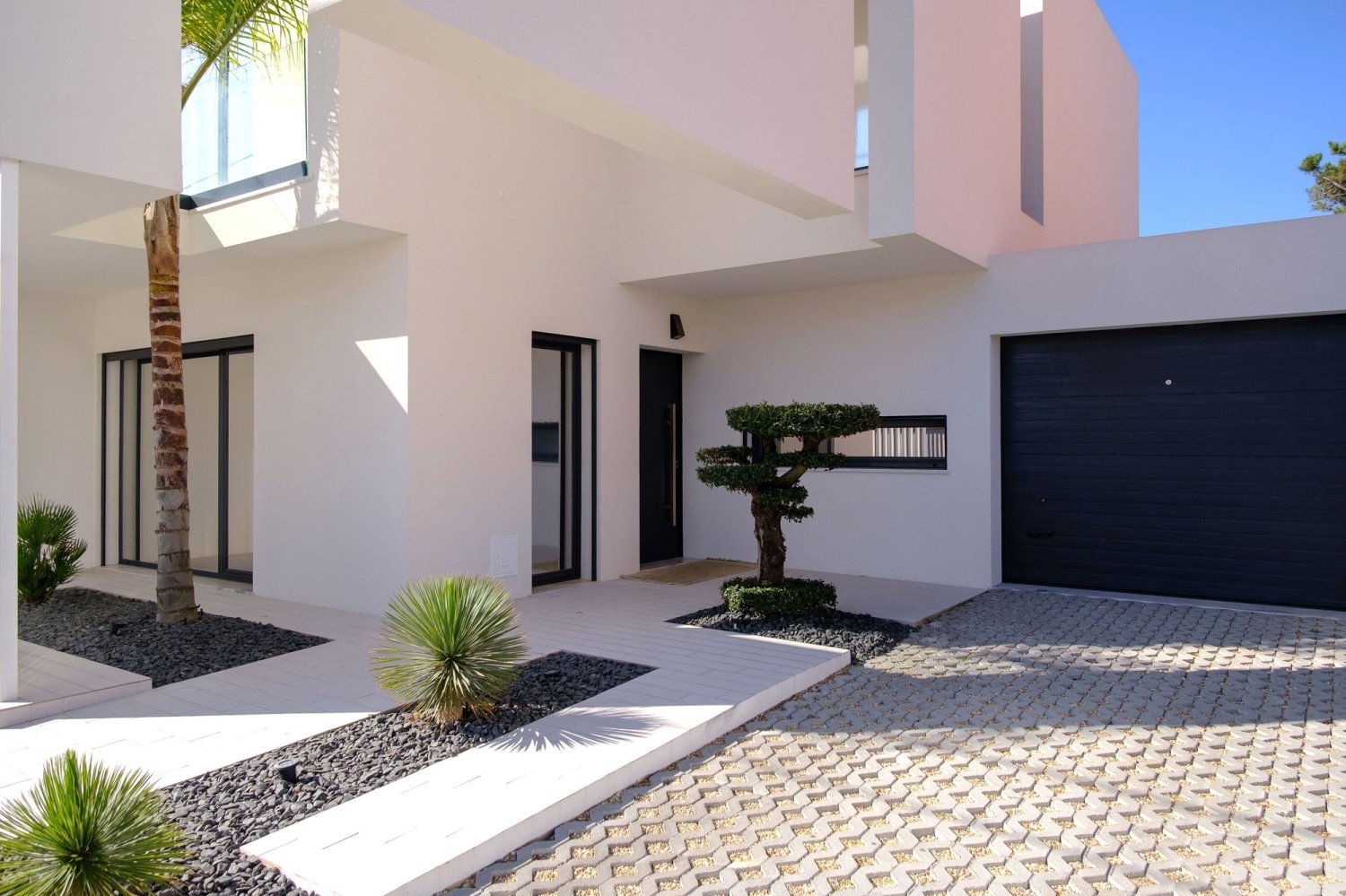 4 bedrooms Villa in Almada, Portugal No. 14799