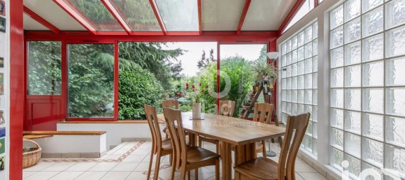 Casa de 4 dormitorios en Montreuil, France No. 322348 3