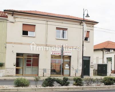 3 bedrooms Apartment in Gorizia, Italy No. 67240