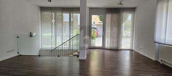 Oficina de 2 habitaciónes en Tubingen, Germany No. 270395 2