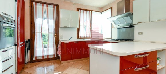 6 rooms Villa in Botticino, Italy No. 210689 11
