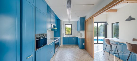 Вилла с 5 спальнями в Jumeirah Islands, ОАЭ № 112377 2