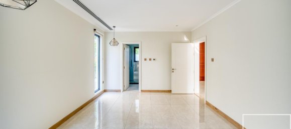 Вилла с 5 спальнями в Jumeirah Islands, ОАЭ № 112377 9