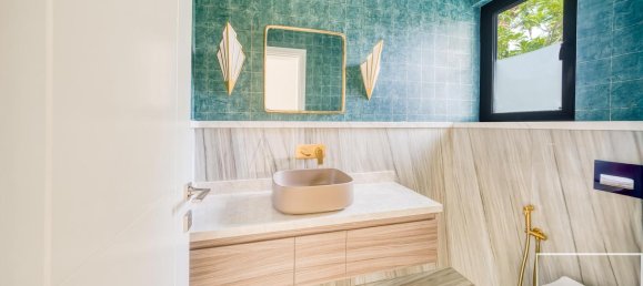 Вилла с 5 спальнями в Jumeirah Islands, ОАЭ № 112377 11