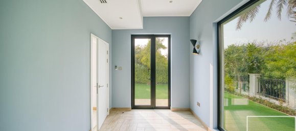 Вилла с 5 спальнями в Jumeirah Islands, ОАЭ № 112377 8