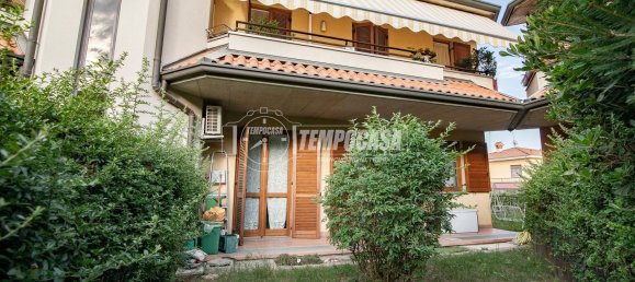 4غرفة شقة في Treviglio, Italy رقم 277914 3