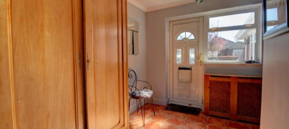 4 bedrooms House in Tadley, United Kingdom No. 10460 10