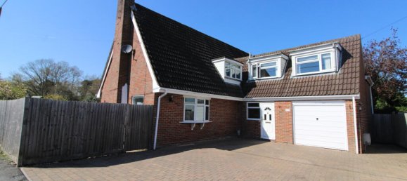 4 bedrooms House in Tadley, United Kingdom No. 10460 15