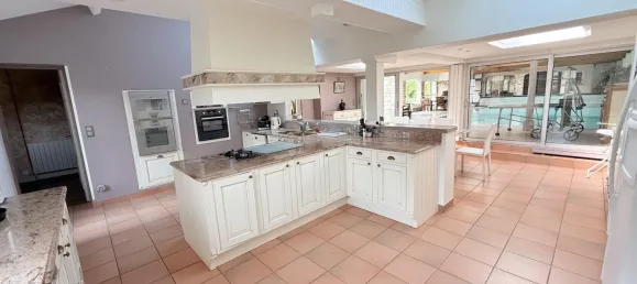 5 bedrooms Castles in Seine-et-Marne, France No. 348319 6