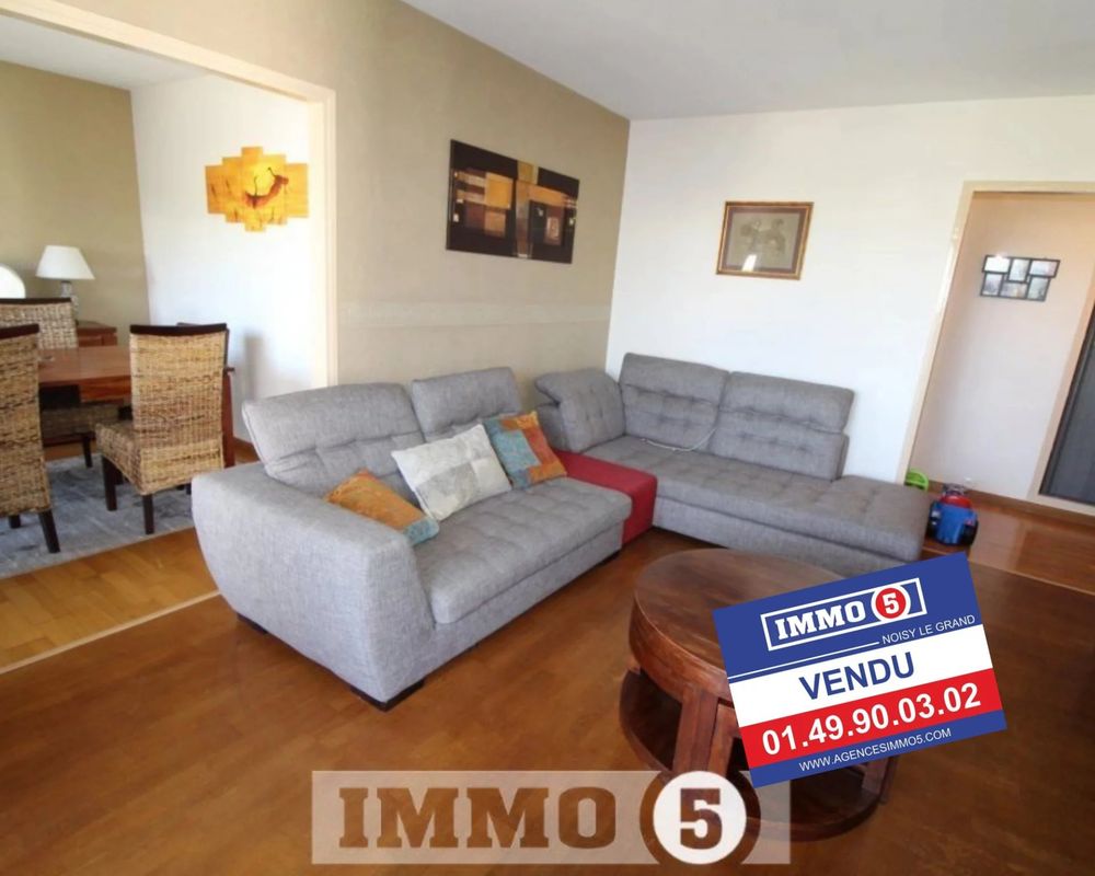 2 bedrooms Apartment in Noisy-le-Grand, France No. 176639