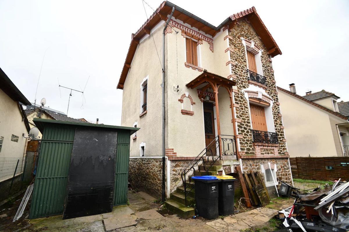 5-Zimmer Haus in Livry-Gargan, France, Nr. 184724