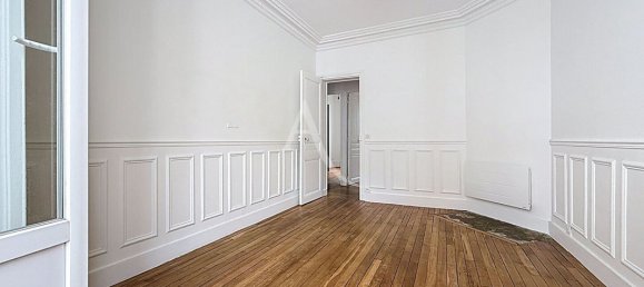 2 chambres Appartement à Puteaux, France No. 299569 2