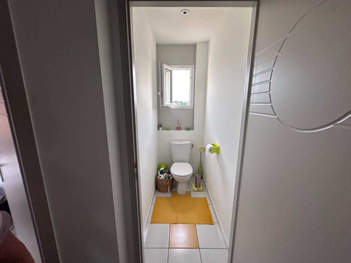 3 bedrooms Villa in Les Mathes, France No. 200043