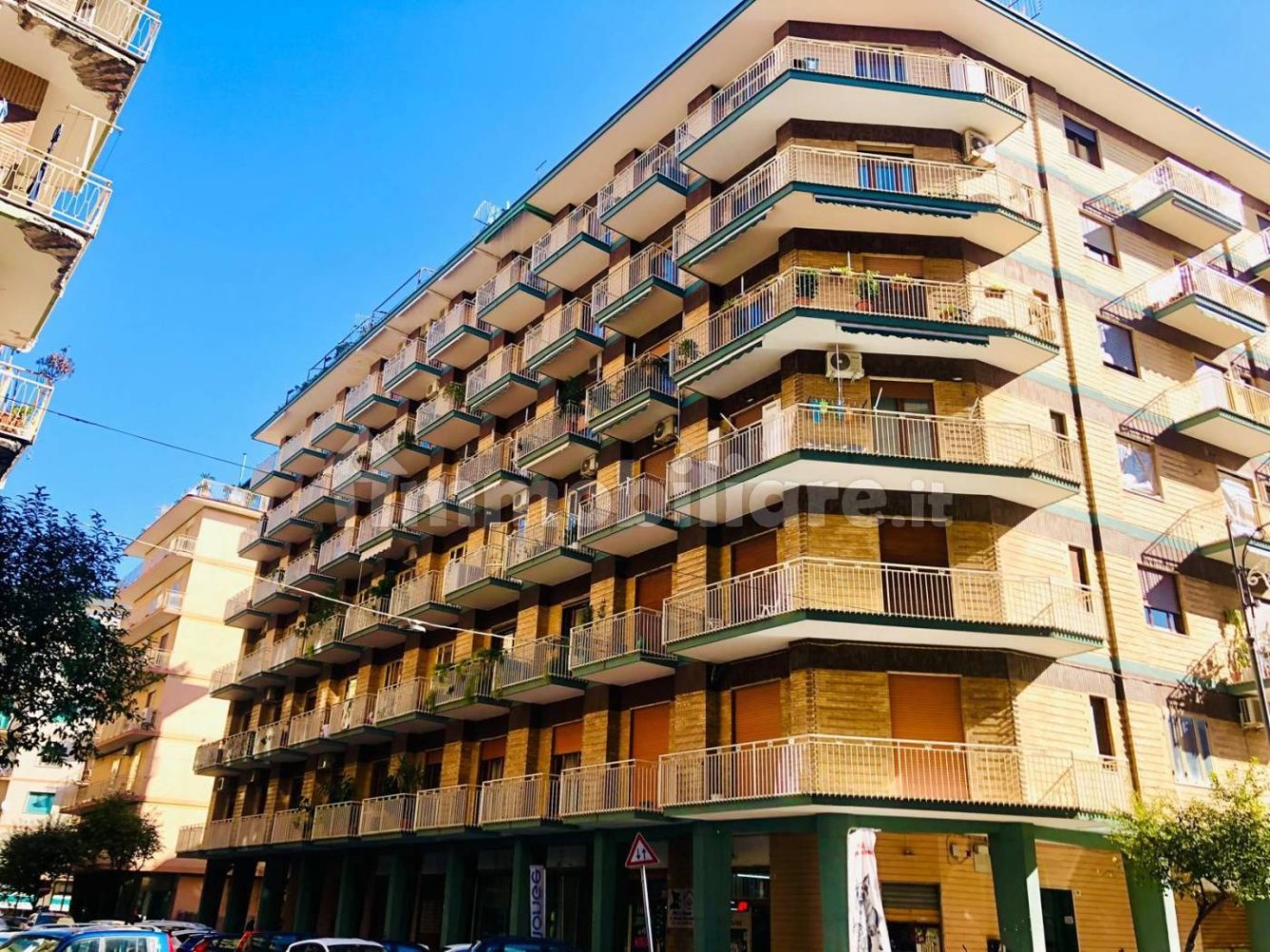 5 bedrooms Apartment in Salerno, Italy No. 11305