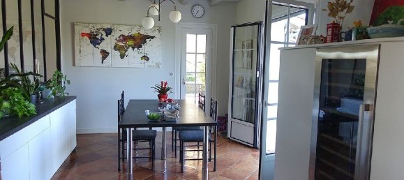 6 bedrooms House in Sainte-Bazeille, France No. 104660 2