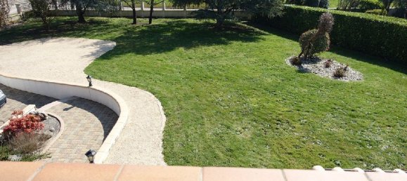 6 bedrooms House in Sainte-Bazeille, France No. 104660 15