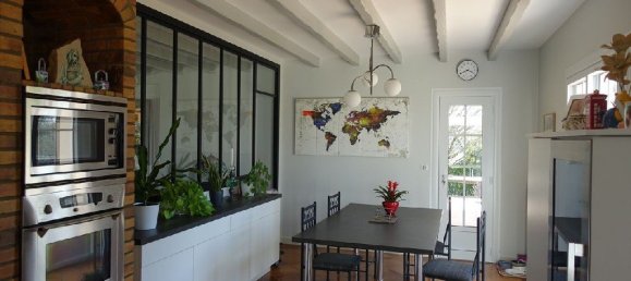 6 bedrooms House in Sainte-Bazeille, France No. 104660 3