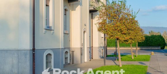 5 rooms Office in Ivrea, Italy No. 299917 8